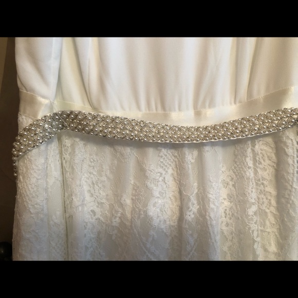 Brand New Wedding dress - Picture 5 of 8